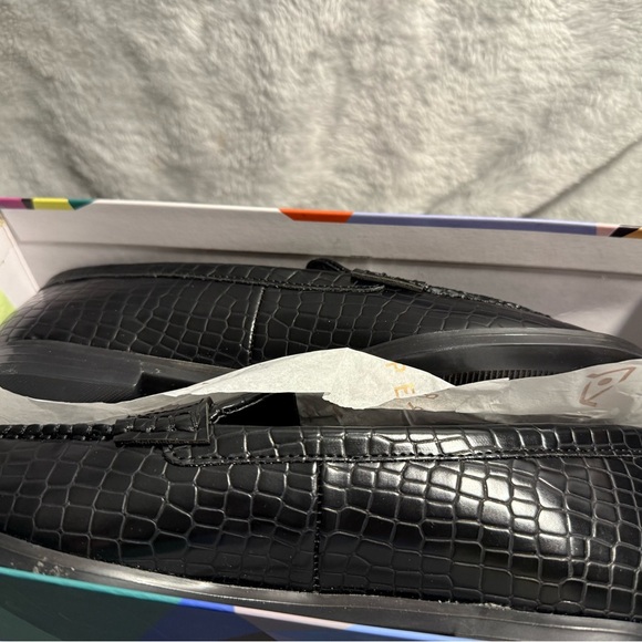 Katie Perry Women Black  Penny Loafers - Picture 10 of 12